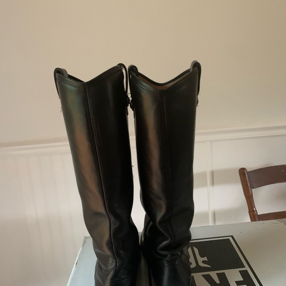 Frye Bootz - Picture 3 of 4